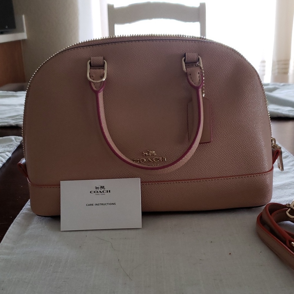 Coach handbag - Picture 2 of 5